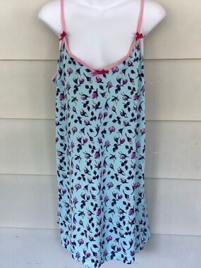 Betsy Johnson medium nightwear, gown slip.  0387